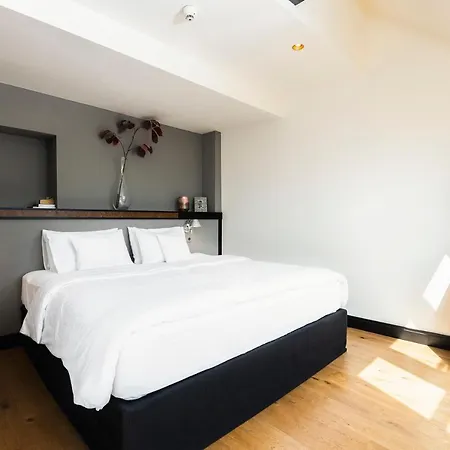 Hotel Numa Republika