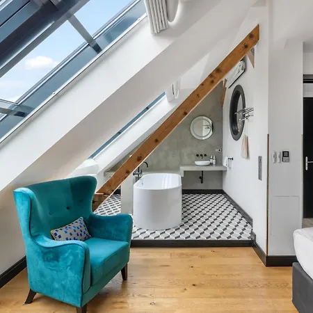 Hotel Numa Republika Prague