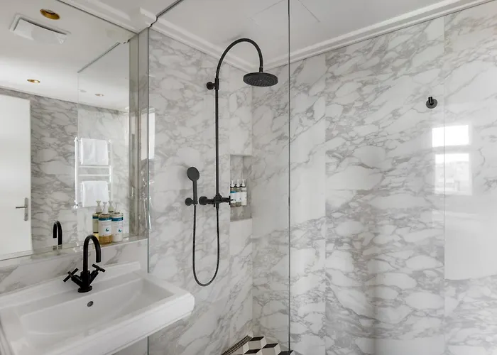 Numa Republika Πράγα